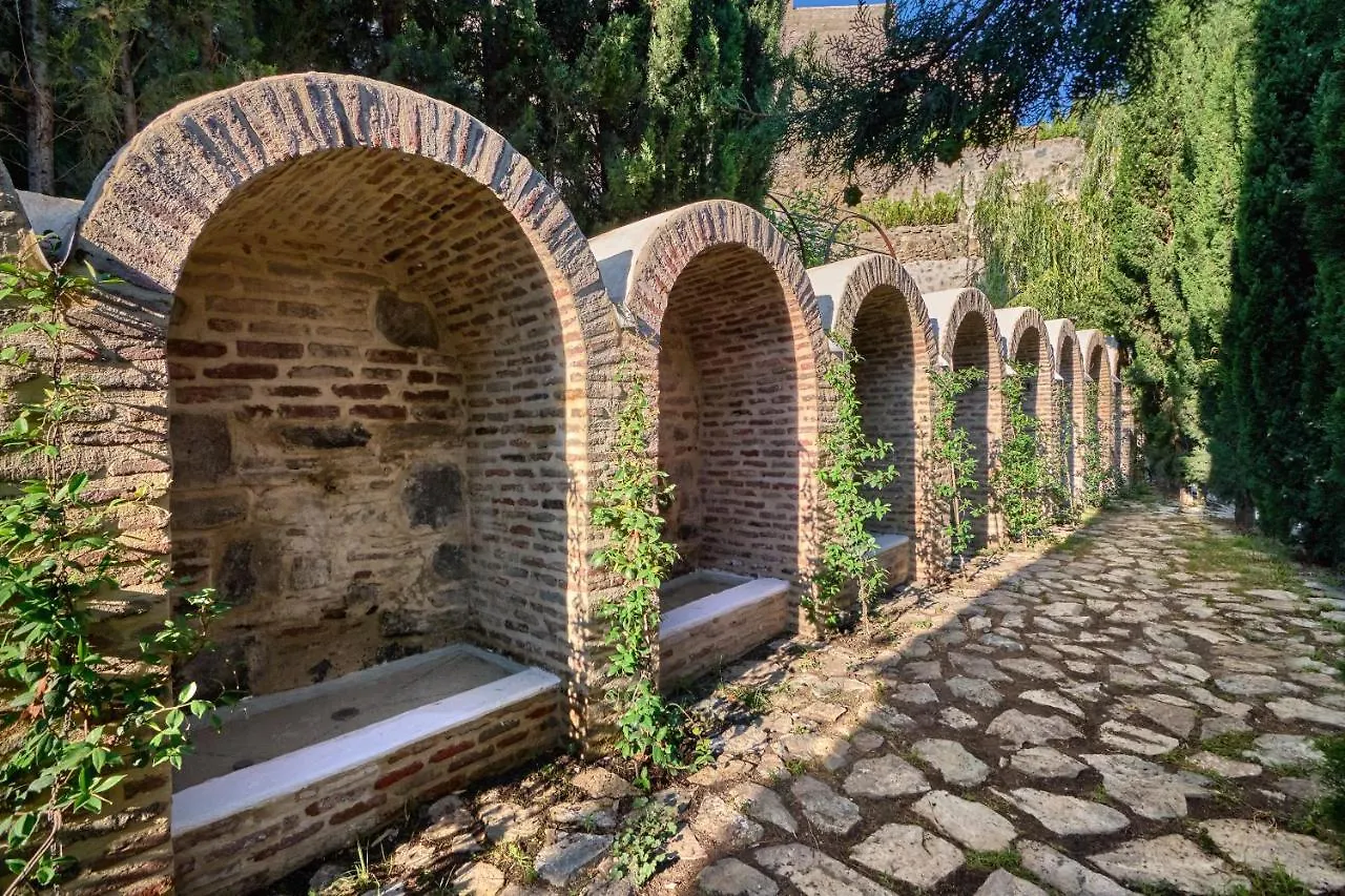 Castle In Old Town Hotel Tbilisi