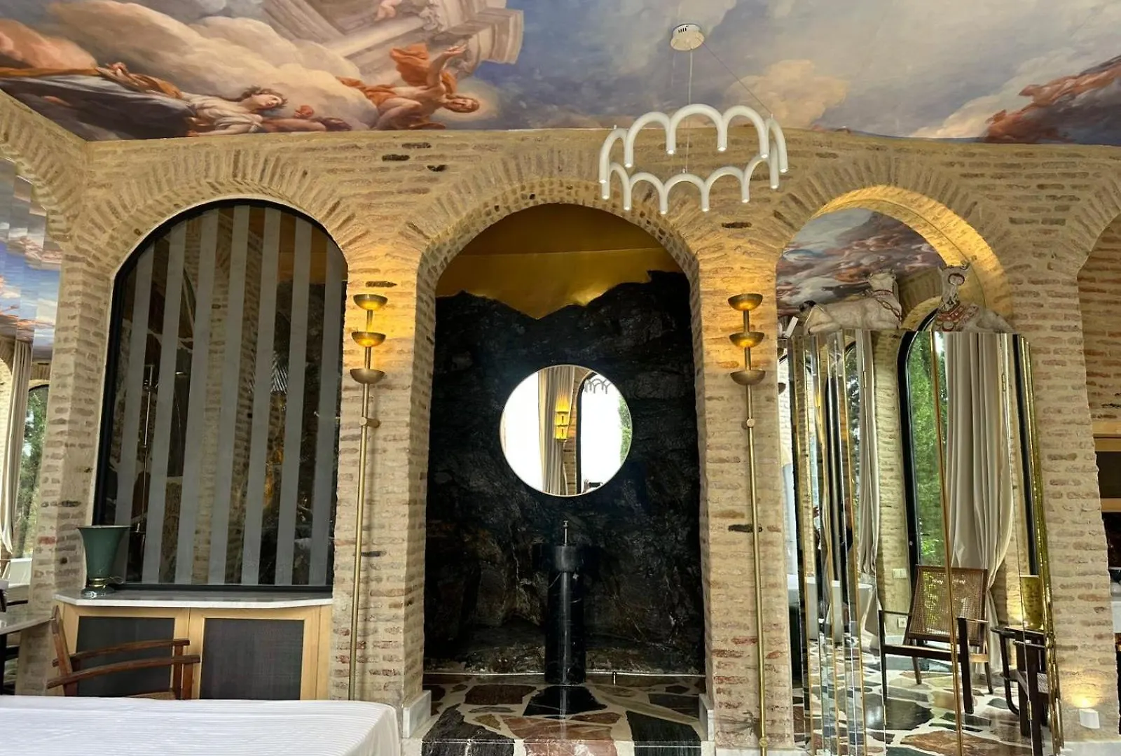 Hotel Castle In Old Town Tbilisi