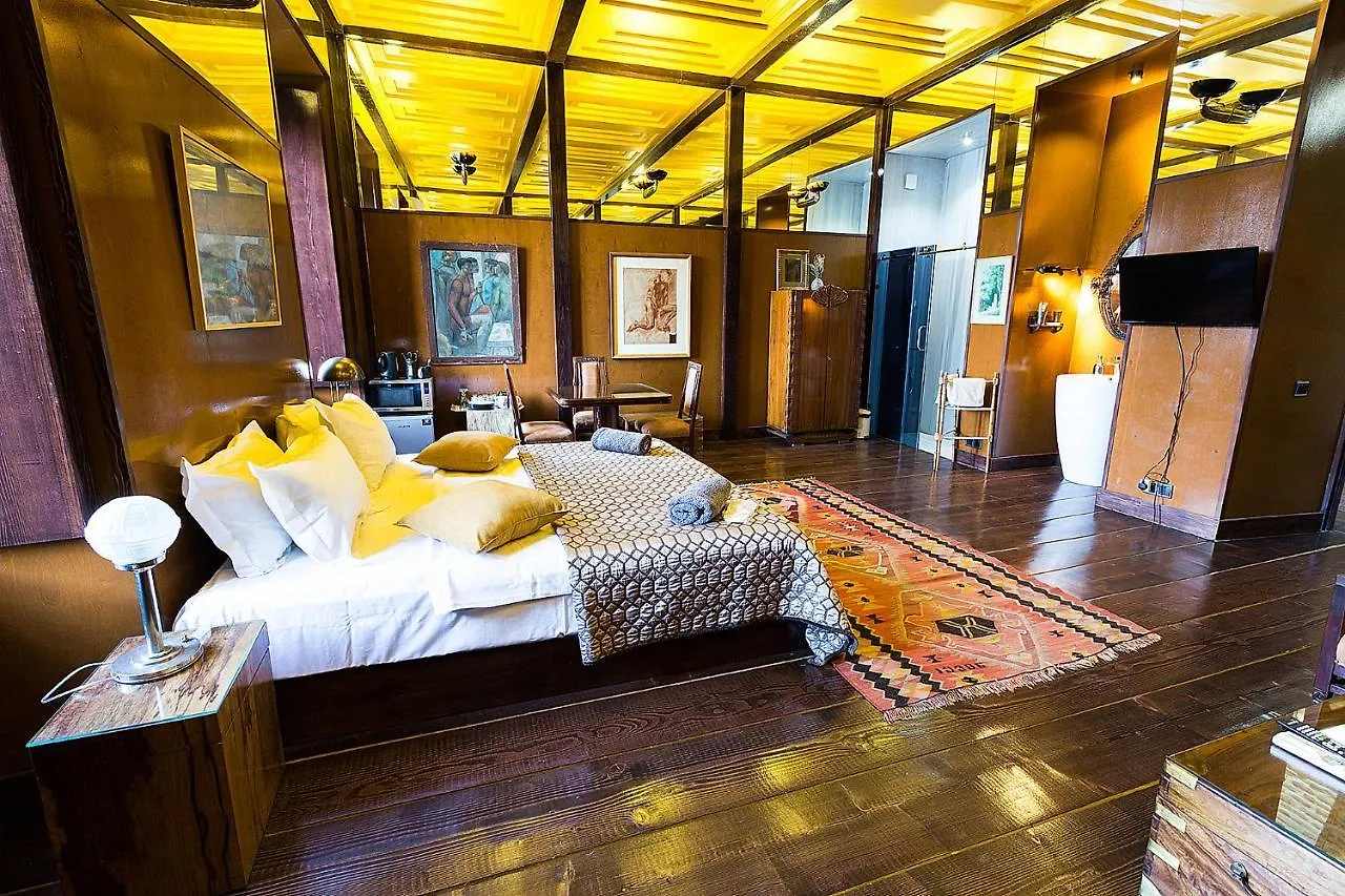 Hotel Castle In Old Town Tbilisi