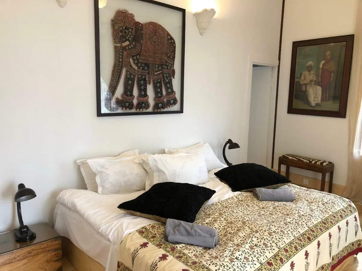 Hotel Castle In Old Town Tbilisi
