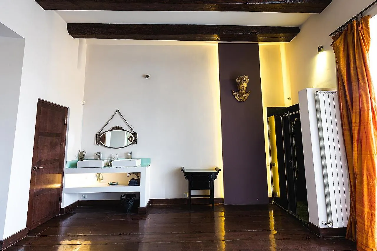 Castle In Old Town Hotel Tbilisi