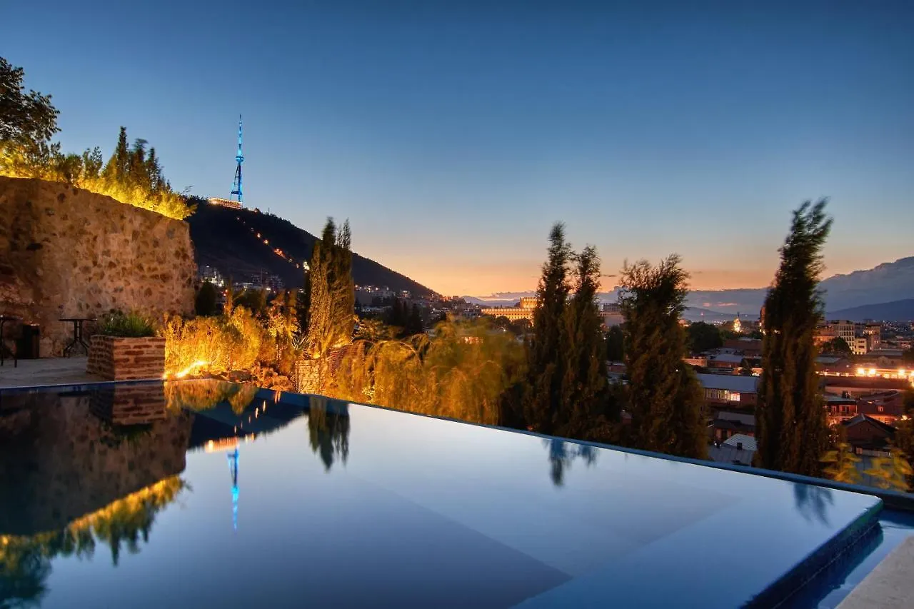Hotel Castle In Old Town Tiflis 3*,