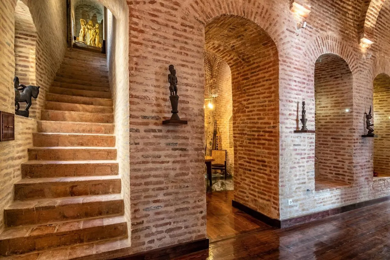 Hotel Castle In Old Town Tiflis